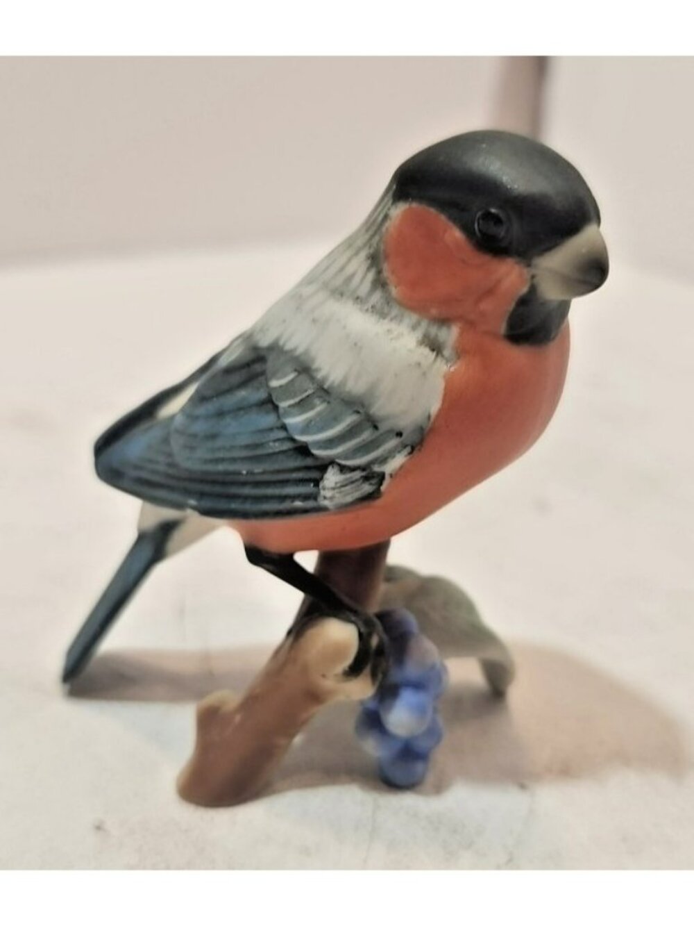Vintage Kaiser Porcelain Bullfinch Bird Figurine #466 on Branch 3.5" Tall